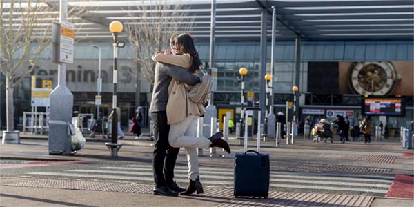 Customer Stories: Real Experiences with Different Airport Parking Services